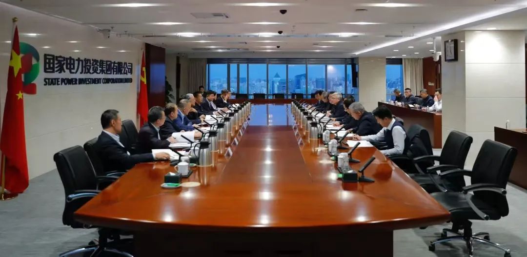 國(guó)家電投總經(jīng)理、黨組副書記栗寶卿會(huì)見(jiàn)東方電氣總經(jīng)理、黨組副書記張彥軍
