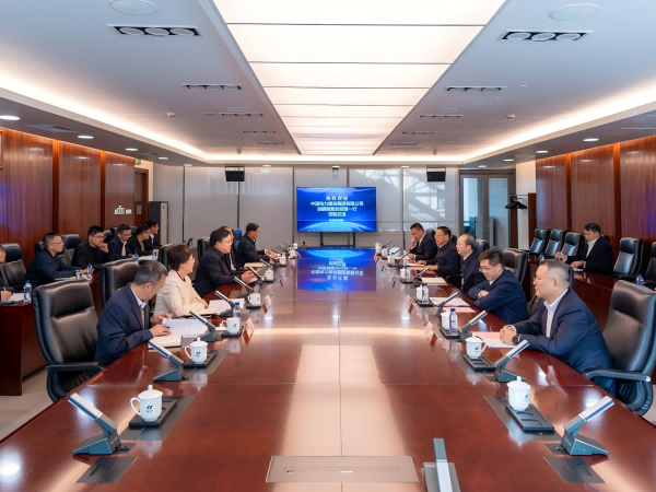 華電集團副總經(jīng)理吳敬凱會見中國電建黨委常委、副總經(jīng)理徐鵬程