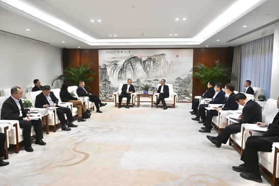 中國電建黨委副書記、總經(jīng)理王斌與中國機(jī)電商會(huì)黨委書記、會(huì)長張鈺晶舉行會(huì)談