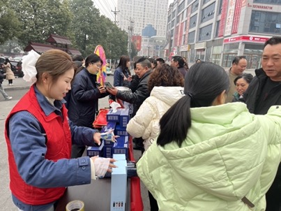 貴州遵義正安供電局：供電送祝福，情暖返鄉(xiāng)路